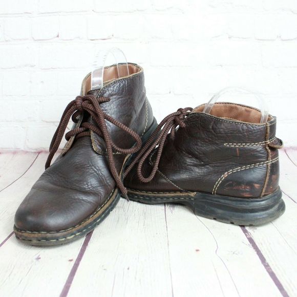Clarks Originals Ankle Chukka Boots main image 2